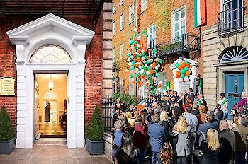 Einweihung des neuen Gebäudes für Nationale Angelegenheiten in Dublin
